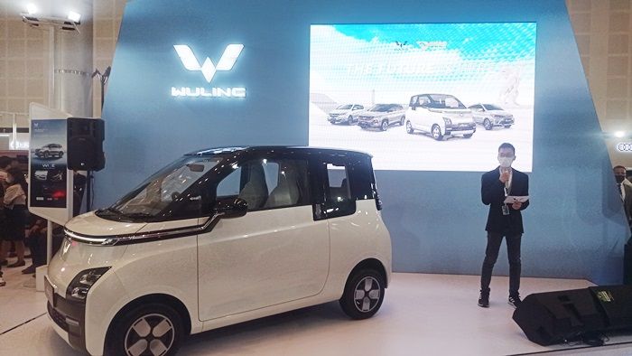 Wuling Hadirkan Air ev di GIIAS Surabaya