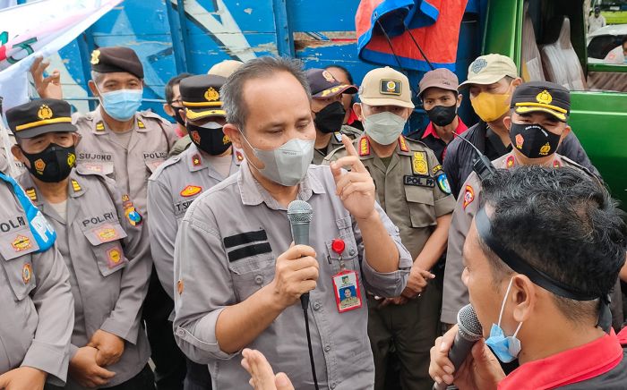 Tuntut E-Warong Dibubarkan, Puluhan Aktivis Anti Korupsi Demo Kantor Dinsos Kediri