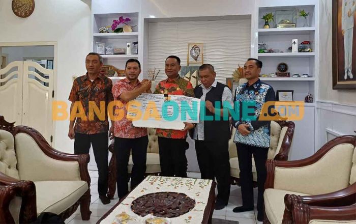 Pemkab Probolinggo Terima Ganti Rugi Tol Rp2 Miliar