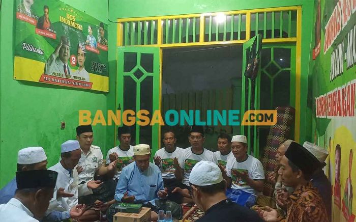 Potong 2 Tumpeng, RGS Gelar Khatmil Quran dan Doa untuk Kemenangan Prabowo-Gibran