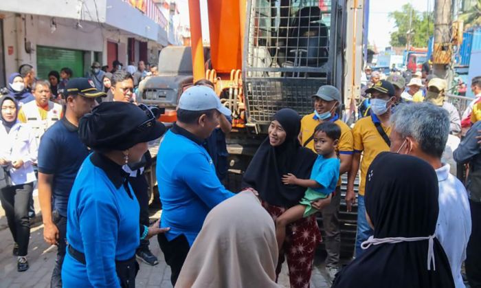 Bupati Jember Ajak Masyarakat Bersih-Bersih Pasar