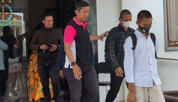 Berkas 2 Tersangka Kasus Dugaan Penganiayaan Santri di Kediri Dilimpahkan ke Kejaksaan