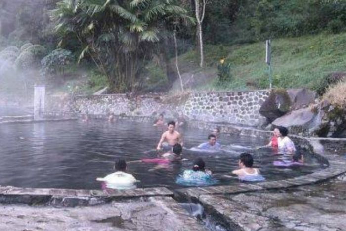 Tiket dan Jenis Kolam Pemandian Air Panas Cangar Bulan ini