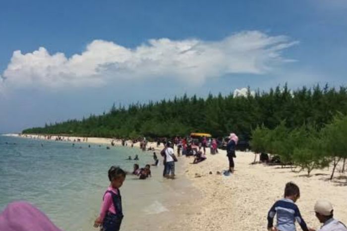 Harga Tiket Masuk dan Daya Tarik Pantai Remen Tuban Bulan ini