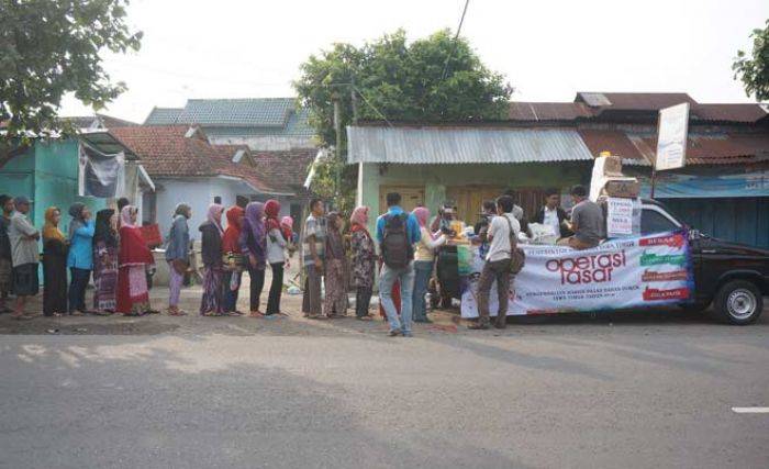 Harga Lebih Murah, Operasi Pasar di Jombang Diserbu Pembeli