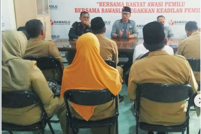 ​Pakai Atribut Parpol, Bawaslu Probolinggo Panggil 8 Perangkat Desa