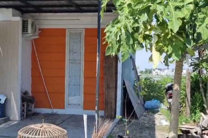 Polres Gresik Gerebek Rumah Dukun Pengganda Uang Palsu di Perum Grand Verona Cerme