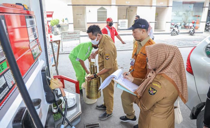 Jelang Idul Fitri, Pemkot Kediri Pastikan Alat Ukur BBM SPBU Se-Kota Kediri Aman dan Sesuai Standar