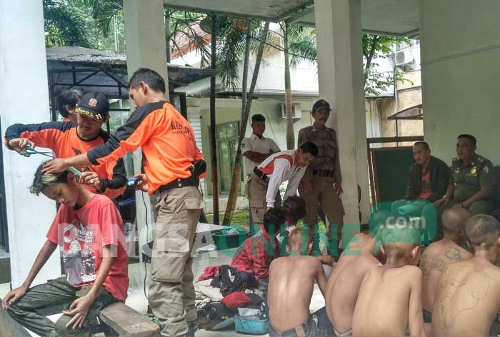 Nongkrong saat Jam Pelajaran, 14 Pelajar di Bojonegoro Digaruk Satpol PP