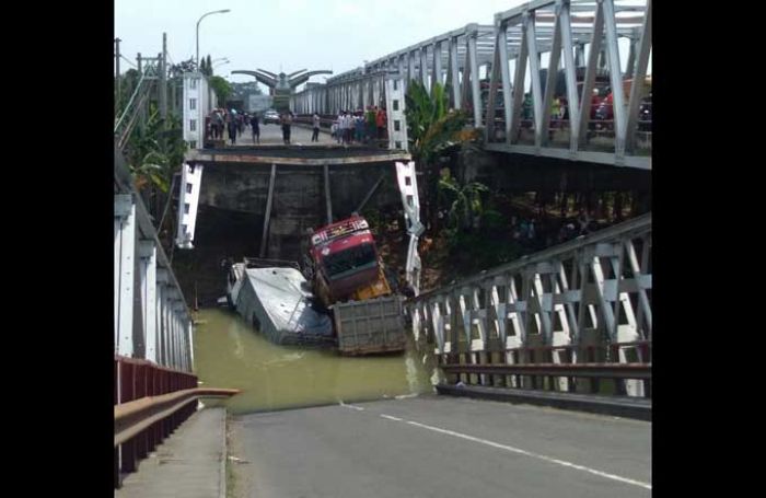 Dua Orang Meninggal, Begini Kronologi Putusnya Jembatan Babat-Widang