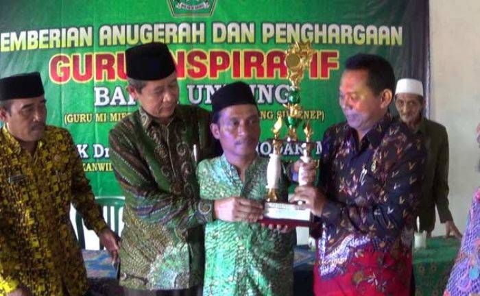 Puluhan Tahun Mengajar, Dua Guru Difabel Sumenep Mendapatkan Penghargaan Guru Inspiratif 