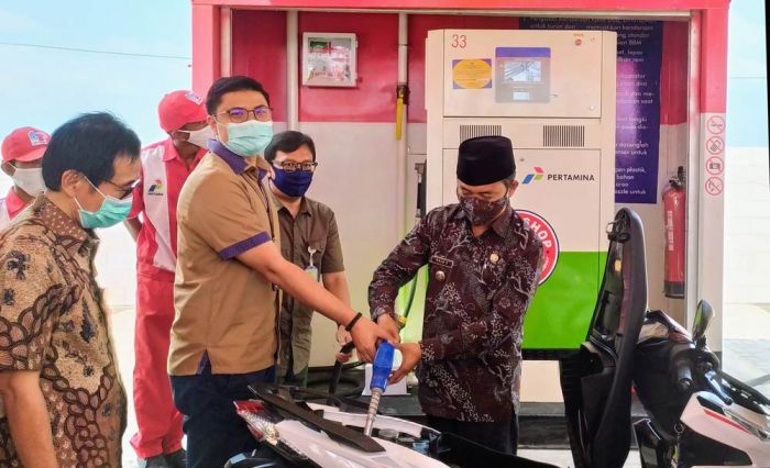 Wakil Bupati Pamekasan Resmikan Pertashop di Kecamatan Galis