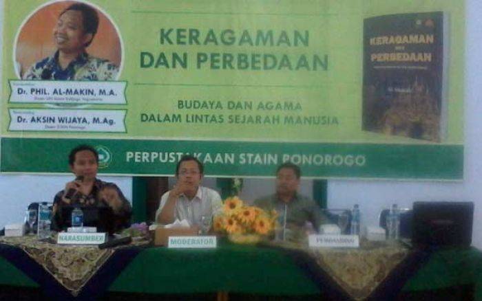 Dies Natalis ke-XIX, Perpustakaan STAIN Ponorogo Gelar Bedah Buku