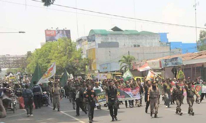 Demo Peringati G-30 S PKI, Ribuan Banser di Blitar Serukan Gusur Pengusaha Cina