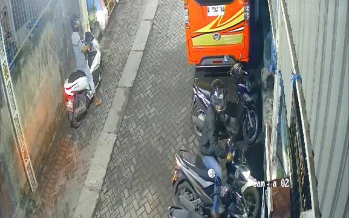 Komplotan Curanmor Gasak Motor Anak Yatim di Sidoarjo