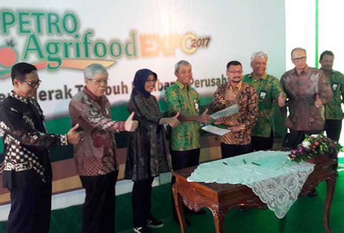 Sekda Gresik Apresiasi Petrokimia dalam Membantu Penghijauan Kota Gresik