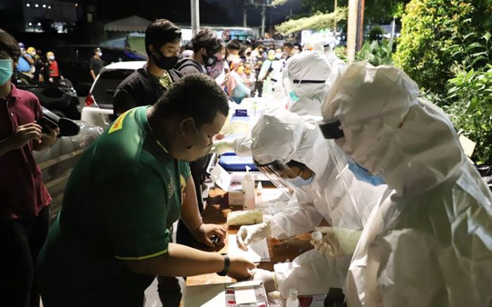 ​Gelar Rapid Test Dadakan di Taman Apsari, 19 Orang Reaktif