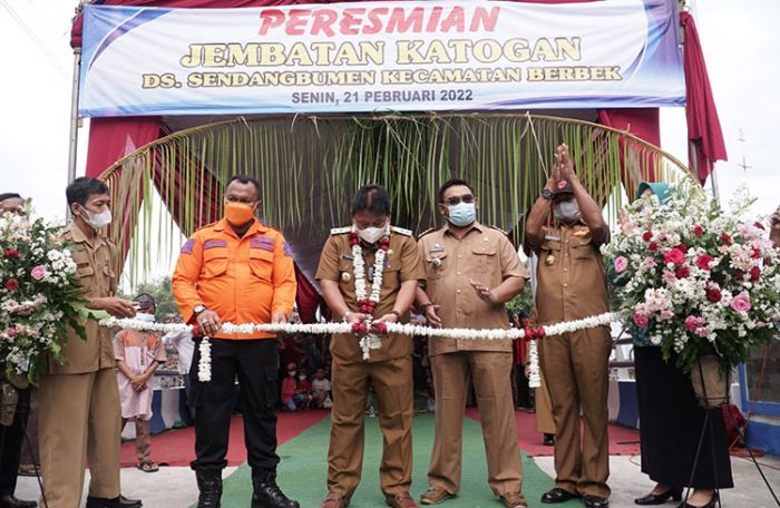 Plt Bupati Nganjuk Resmikan Jembatan Sendangbumen