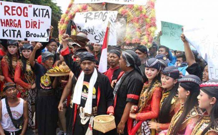 Kecam Pembakaran Reog di KJRI Davao Filipina, Ratusan Seniman Reog Demo