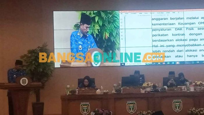 Ikuti Rapat Paripurna, Wali Kota Madiun Paparkan Penyebab Belum Terserapnya Anggaran Tahun 2022