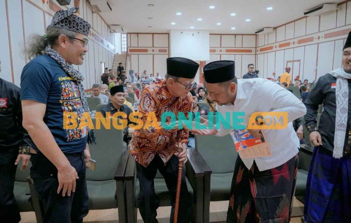 Bupati Gresik Launching Buku Piknik Literasi