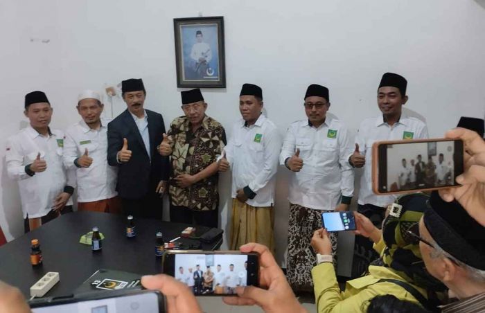 Pilkada Pamekasan 2024, Imam Utomo Dampingi Fattah Jasin Ambil Formulir Pendaftaran ke PBB