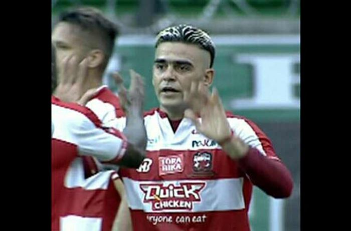 Madura United Tuntut Balik Cristian Gonzales Dengan Ganti Rugi 10 Miliar