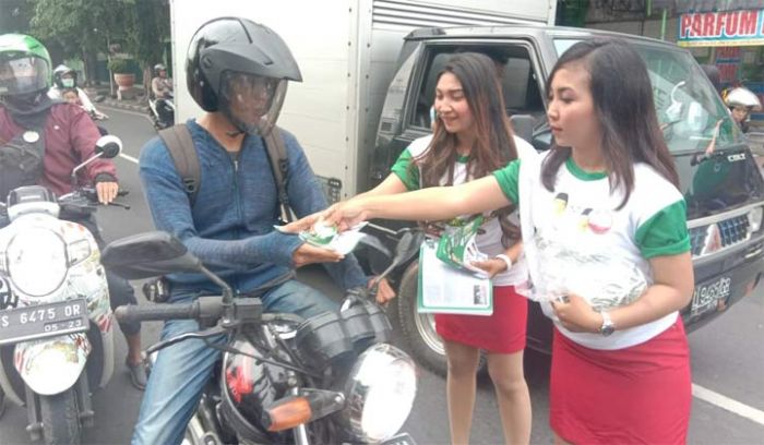 Kampanye Simpatik, PKB Sidoarjo Bagikan Ribuan Pamflet Jokowi-Ma’ruf Amin