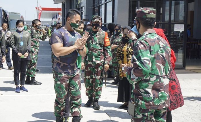 Kunker ke Kodam V/Brawijaya, Kasad Jenderal Andika Singgahi Rest Area Tol Ngawi 