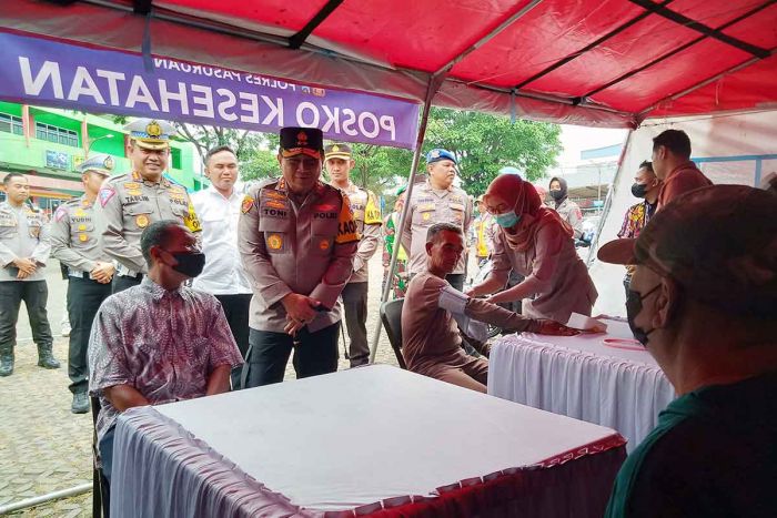 Pantau Arus Mudik, Kapolda Jatim Kunjungi Pospam di Masjid Cheng Hoo Pandaan