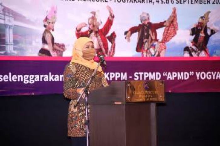 ​Jadi Keynote Speech Kafegama, Khofifah Ajak Bangkitkan UMKM Percepat Pemulihan Ekonomi Jatim