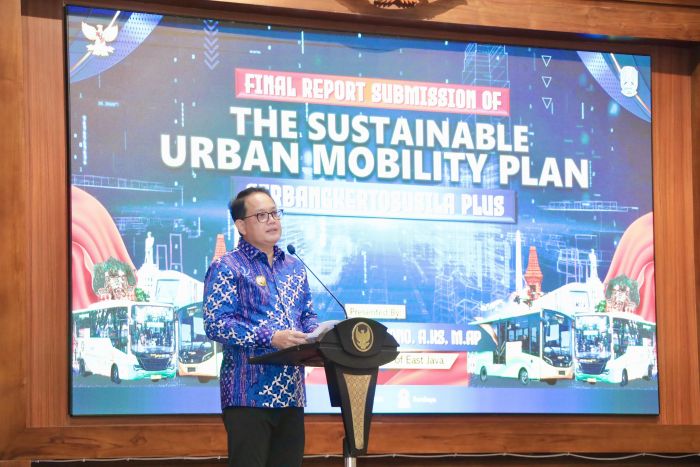 Pj Gubernur Jatim Yakin Mobilitas Transportasi Publik Terintegrasi Gerbangkertasusila Meningkat