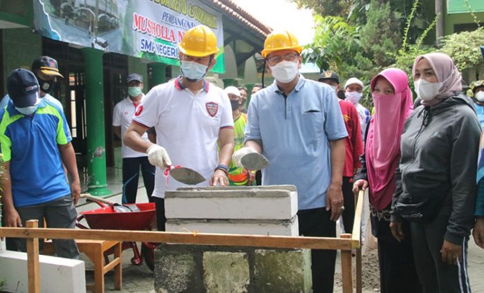 Bangkitkan Ekonomi Masyarakat, Bupati Yuhronur Sosialisasikan Gerakan Ayo Beli Produk Lamongan