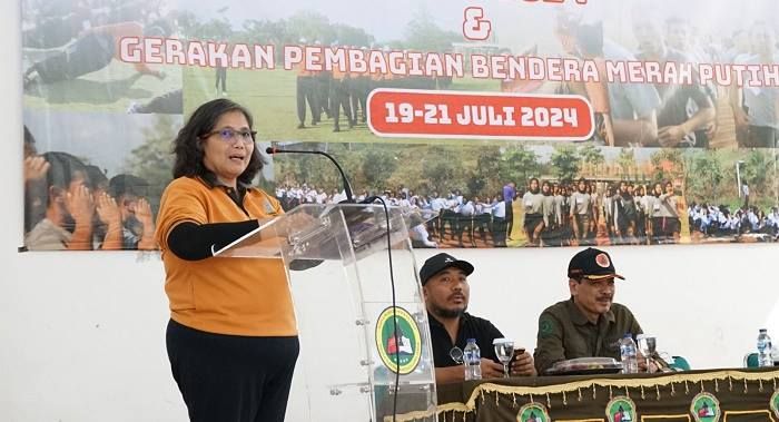 Zanariah Beri Motivasi pada Calon Pengibar Bendera Pusaka Kota Kediri