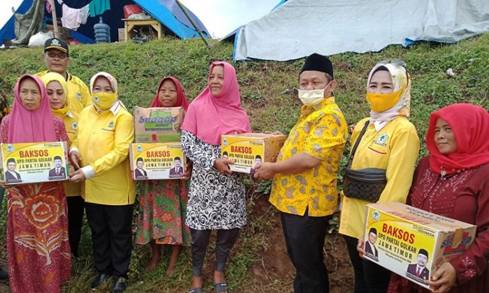 Gelar Bakti Sosial, ​Ketua DPD Golkar Jatim dan Jombang Beri Bantuan kepada Ratusan Korban Banjir