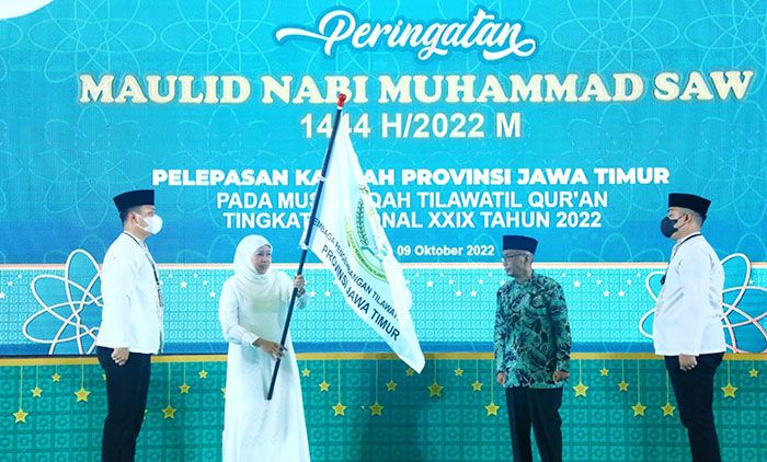 Gubernur Khofifah Lepas Keberangkatan Kafilah Jatim ke MTQ Nasional Ke-29 di Banjarmasin