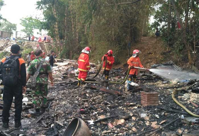 Ditinggal Keluar Rumah Sebentar, Rumah di Kedungkandang Malang Dilalap si Jago Merah