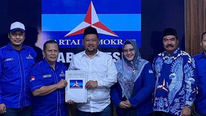 Bu Min, Kader PDIP yang Pakai Baju Demokrat saat Mendaftar, Mengapa Demikian?