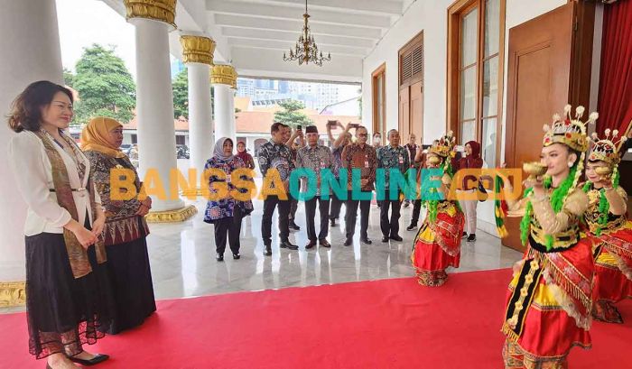 Terima Dubes RRT untuk ASEAN, Gubernur Khofifah Bahas Peningkatan Kerja Sama di Pelbagai Bidang