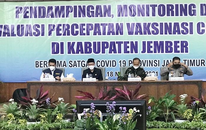 Gus Firjaun Urai Penyebab Lambatnya Capaian Vaksinasi di Jember