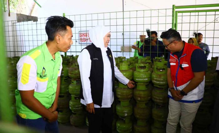 Tinjau Ketersediaan LPG di Kabupaten Probolinggo, Gubernur Khofifah: Stok Aman dan Harga Stabil