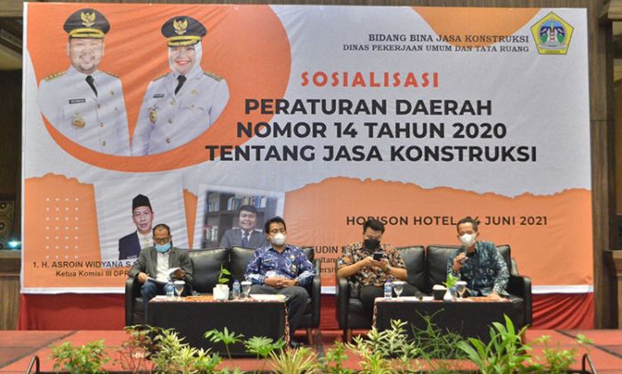 Gelar Sosialisasi Perda 14/2020, DPUTR Gresik: Masih Ada Pelaku Jasa Konstruksi Tak Paham Aturan