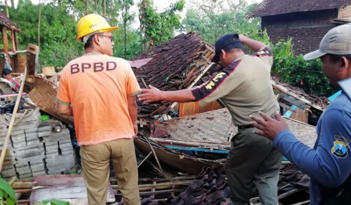 Data Terkini BPBD Blitar: Total Rumah Diterjang Angin Kencang Jadi 66