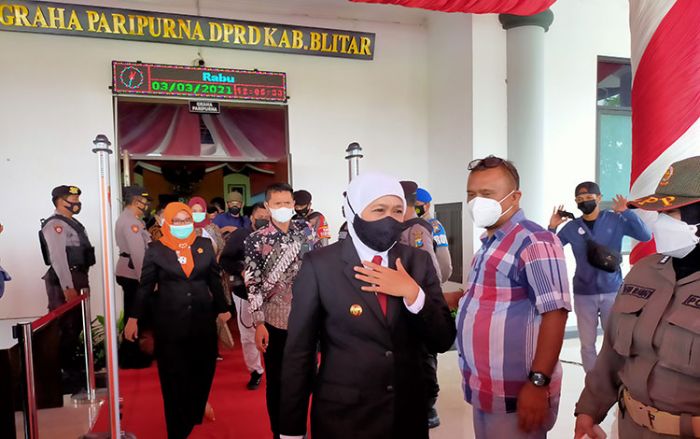 Sertijab, Gubernur Khofifah Sampaikan Tiga Pesan ke Bupati Blitar