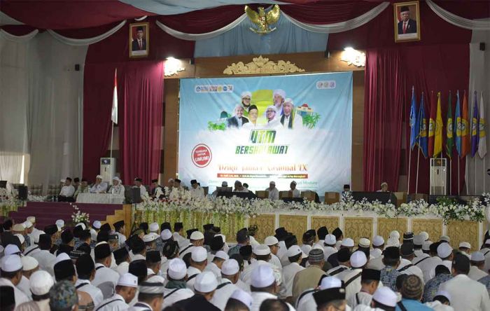 UTM Bersholawat Meriahkan Dies Natalis ke-23