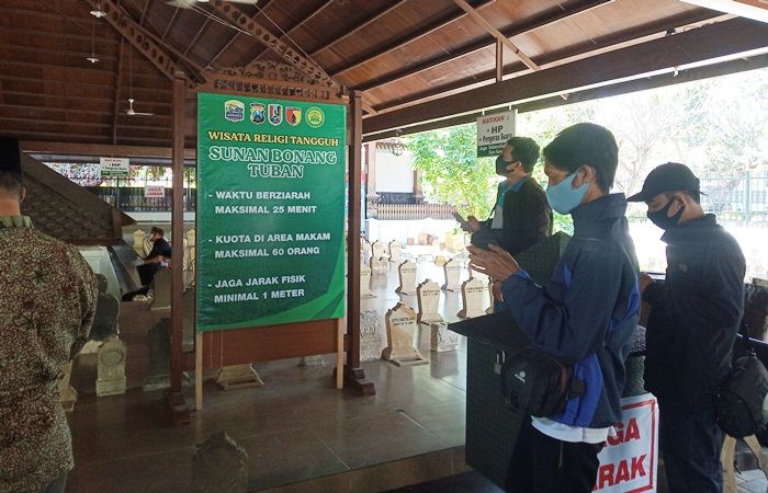 Makam ​Sunan Bonang Dibuka: Maksimal 25 Menit, Peziarah Tak Pakai Masker Dilarang Masuk