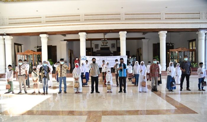 Peringati Mayday, SPN Sidoarjo Bagikan 1.500 Bingkisan ke Anak Yatim dan Dhuafa