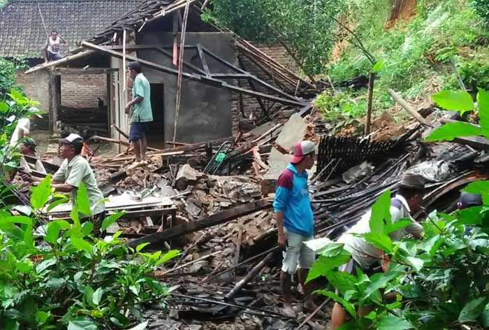 Sejumlah Perbankan di Pacitan Belum Tentukan Langkah Terhadap Debitur Terdampak Bencana Alam