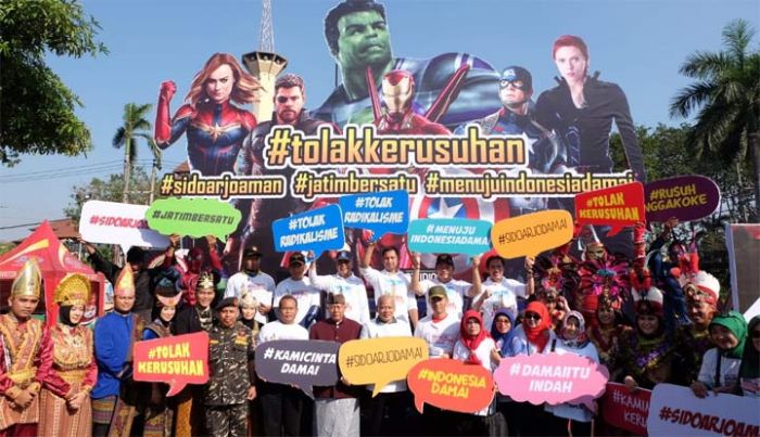 Ribuan Masyarakat Sidoarjo Antusias Jalan Sehat dan Olah Raga Bersama, Gelorakan Tolak Kerusuhan