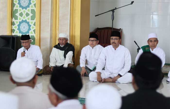 Doa Khusus dan Pertemuan Alumni Lintas Pesantren Sebelum Istighosah